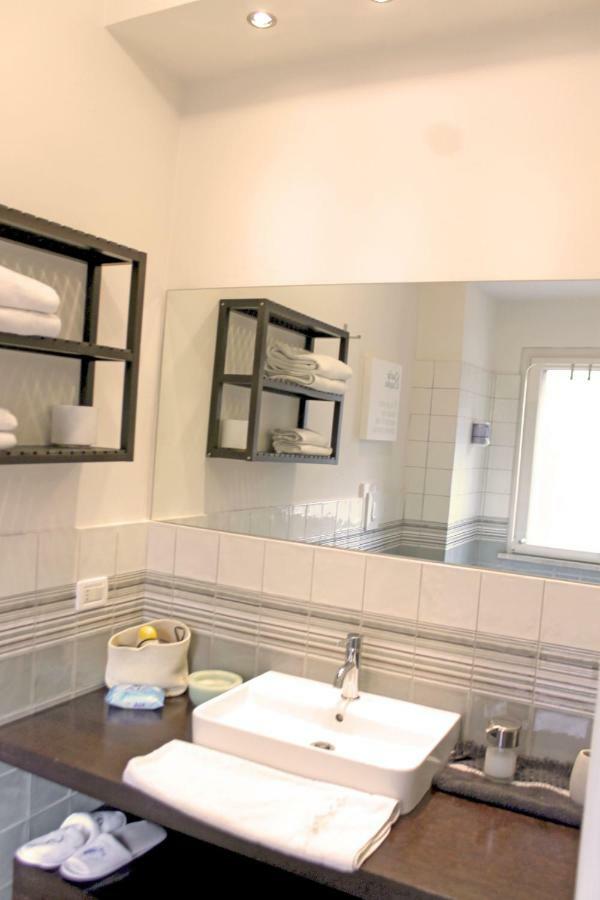 Habitación en casa particular La Favorita - Ben Collegato Con L'aeroporto, La Di Mondello E Il Centro Citta *